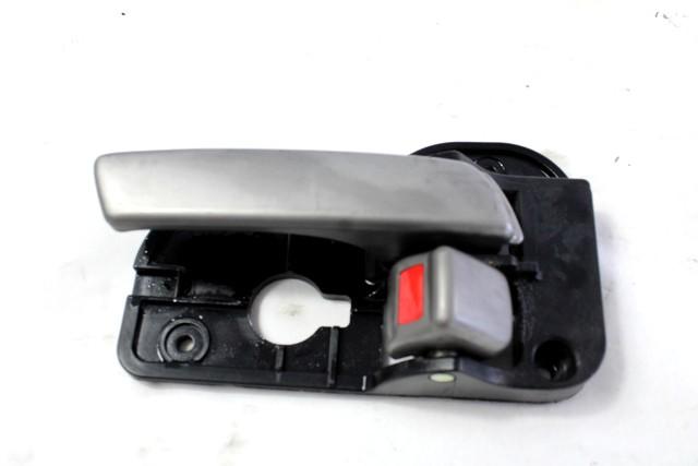 NOTRANJA KLJUKA  OEM N. 826101D020 ORIGINAL REZERVNI DEL KIA CARENS UN MK3 (2006 - 2013) DIESEL LETNIK 2008