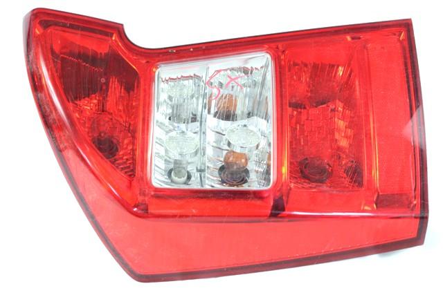 ZADNJI LEVI ZAROMET OEM N. 924011D010 ORIGINAL REZERVNI DEL KIA CARENS UN MK3 (2006 - 2013) DIESEL LETNIK 2008