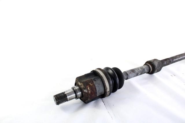 DESNA SPREDNJA POGONSKA GRED  OEM N. 495001D700 ORIGINAL REZERVNI DEL KIA CARENS UN MK3 (2006 - 2013) DIESEL LETNIK 2008