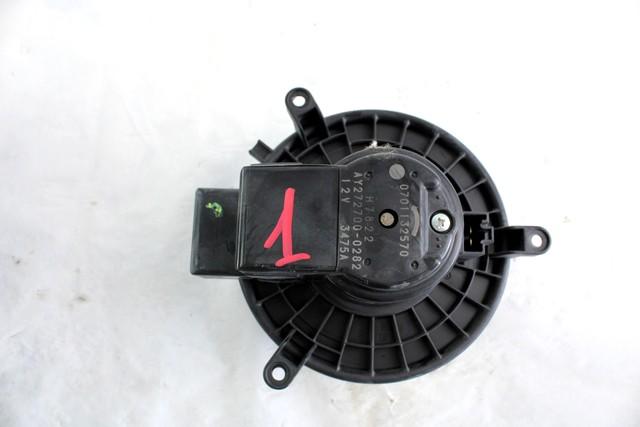 VENTILATOR  KABINE  OEM N. AY272700-0282 ORIGINAL REZERVNI DEL JEEP COMMANDER XK XH (2005 - 2010) BENZINA LETNIK 2006