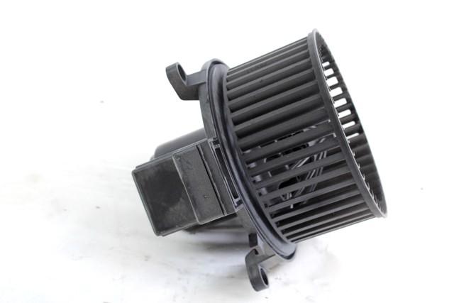 VENTILATOR  KABINE  OEM N. AY272700-0282 ORIGINAL REZERVNI DEL JEEP COMMANDER XK XH (2005 - 2010) BENZINA LETNIK 2006