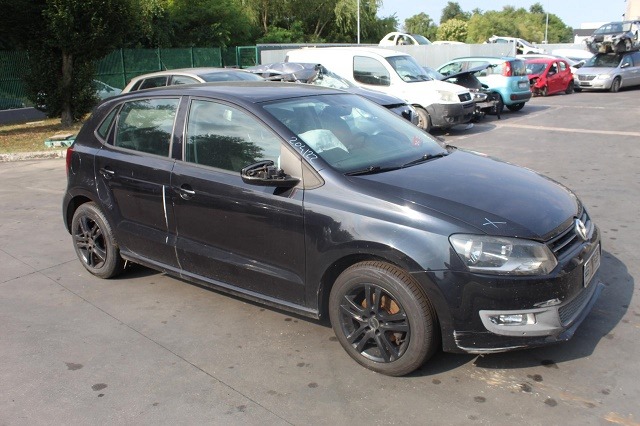 VOLKSWAGEN POLO 1.6 D 55KW 5M 5P (2010) RICAMBI IN MAGAZZINO