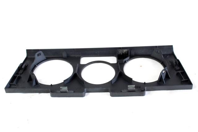 ARMATURNA PLO?CA OEM N. 6R1819039C ORIGINAL REZERVNI DEL VOLKSWAGEN POLO 6R1 6C1 (06/2009 - 02/2014) DIESEL LETNIK 2010