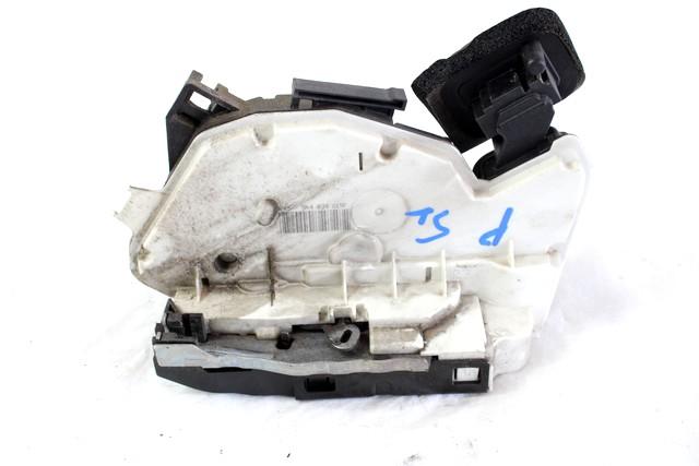 CENTRALNA KLJUCAVNICA ZADJIH LEVIH VRAT OEM N. 5K4839015F ORIGINAL REZERVNI DEL VOLKSWAGEN POLO 6R1 6C1 (06/2009 - 02/2014) DIESEL LETNIK 2010