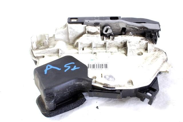 CENTRALNO ZAKLEPANJE PREDNIH LEVIH VRAT OEM N. 5K1837015B ORIGINAL REZERVNI DEL VOLKSWAGEN POLO 6R1 6C1 (06/2009 - 02/2014) DIESEL LETNIK 2010