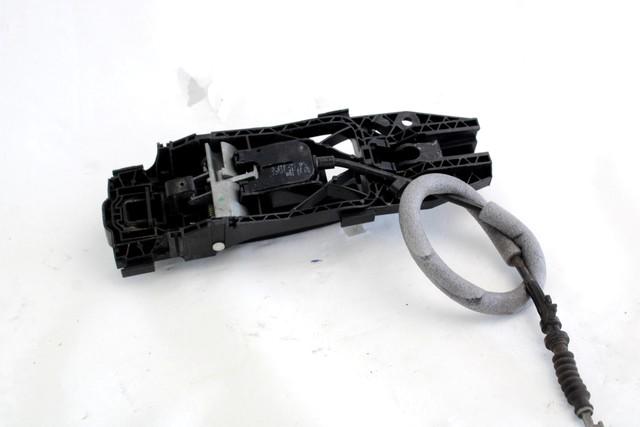 ZUNANJA KLJUKA ZADNJA LEVA VRATA OEM N. 5N0837205MGRU ORIGINAL REZERVNI DEL VOLKSWAGEN POLO 6R1 6C1 (06/2009 - 02/2014) DIESEL LETNIK 2010