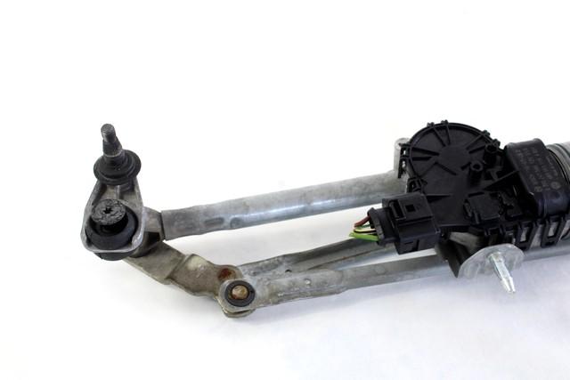 MOTORCEK PREDNJIH BRISALCEV OEM N. 6R1955119A ORIGINAL REZERVNI DEL VOLKSWAGEN POLO 6R1 6C1 (06/2009 - 02/2014) DIESEL LETNIK 2010