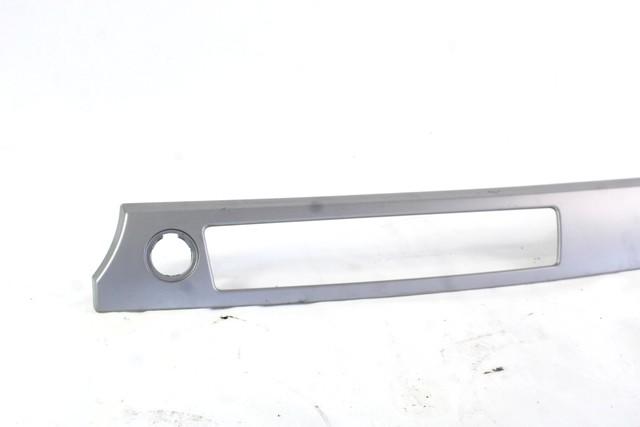 NOTRANJE OKRASNE LETVE  OEM N. 7132845 ORIGINAL REZERVNI DEL BMW SERIE 3 BER/SW/COUPE/CABRIO E90/E91/E92/E93 (2005 -2009) DIESEL LETNIK 2008