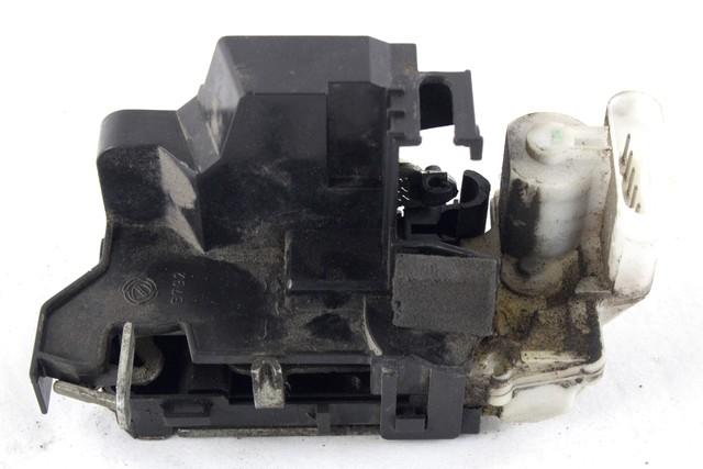 CENTRALNI ZAKLEP SPREDNJIH VRAT  OEM N. 51843470 ORIGINAL REZERVNI DEL FIAT DOBLO 223 MK1 R (2005 - 2009) DIESEL LETNIK 2006