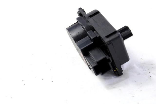 MOTORCEK OGREVANJA OEM N. AV6N-19E616-AA ORIGINAL REZERVNI DEL FORD FOCUS MK3 R 4P/5P/SW (2014 - 2018)BENZINA/GPL LETNIK 2015