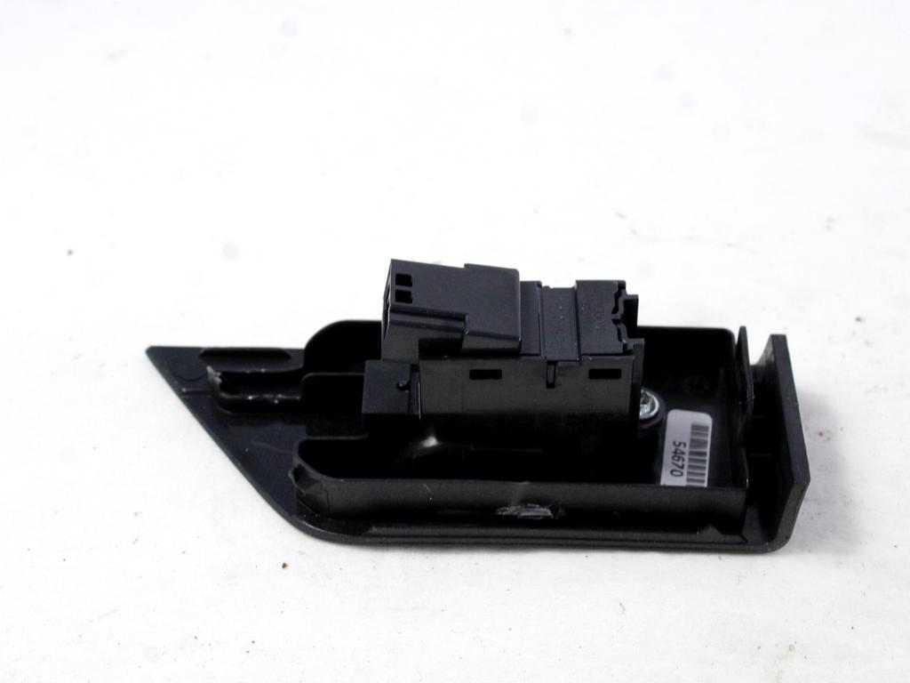 ZADNJE STIKALO OEM N. BJ32-14717-AB ORIGINAL REZERVNI DEL LAND ROVER RANGE ROVER EVOQUE L538 (2012 - 2016)DIESEL LETNIK 2013