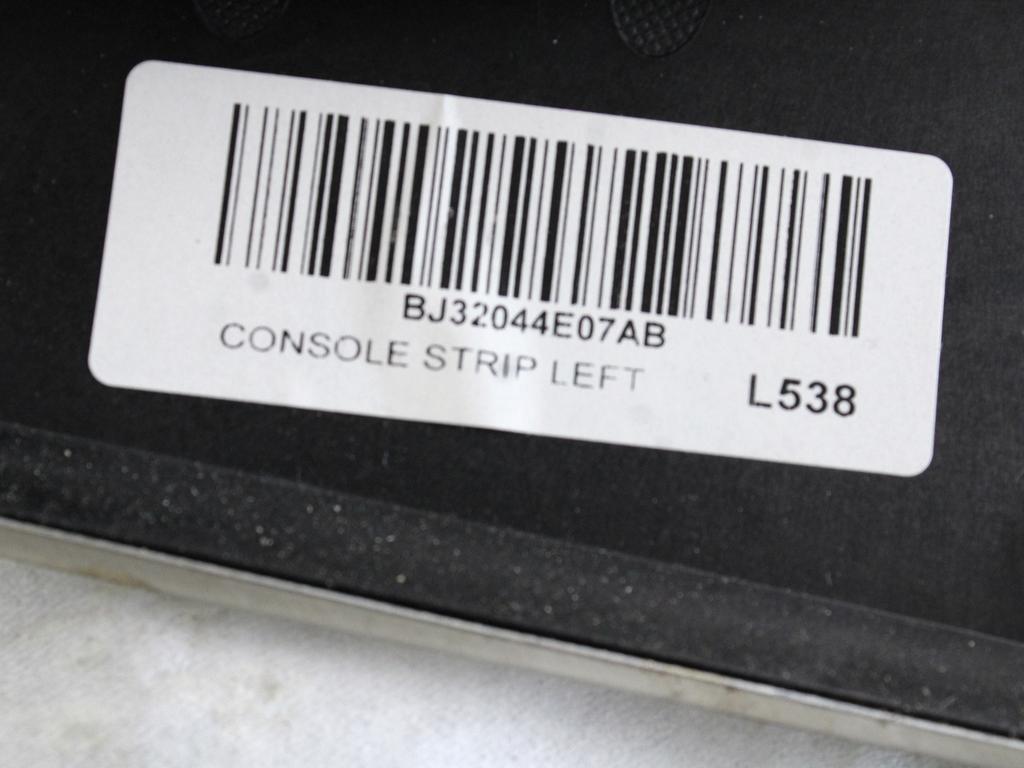 NOTRANJE OKRASNE LETVE  OEM N. BJ32044E07AB ORIGINAL REZERVNI DEL LAND ROVER RANGE ROVER EVOQUE L538 (2012 - 2016)DIESEL LETNIK 2013