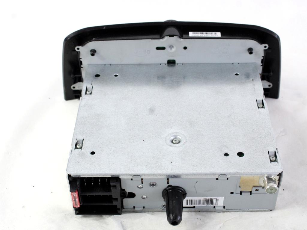 RADIO CD / OJACEVALNIK / IMETNIK HIFI OEM N. 735501409 ORIGINAL REZERVNI DEL FIAT PUNTO EVO 199 (2009 - 2012)  BENZINA/METANO LETNIK 2010