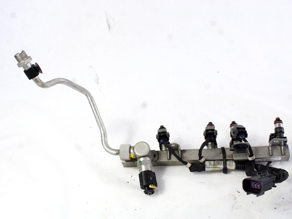 INJEKTORJI/BENCIN OEM N. 77366354 ORIGINAL REZERVNI DEL FIAT PUNTO EVO 199 (2009 - 2012)  BENZINA/METANO LETNIK 2010