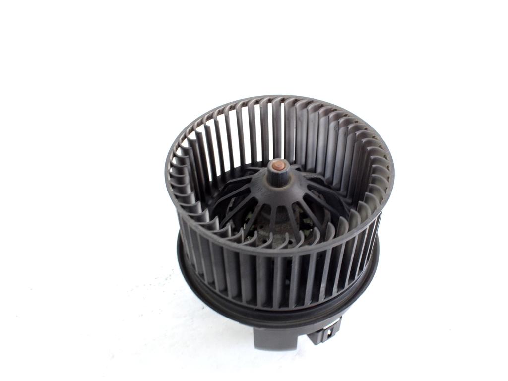 VENTILATOR  KABINE  OEM N. 3M5H-18456-AD ORIGINAL REZERVNI DEL FORD FOCUS DA HCP DP MK2 R BER/SW (2008 - 2011) BENZINA/GPL LETNIK 2009