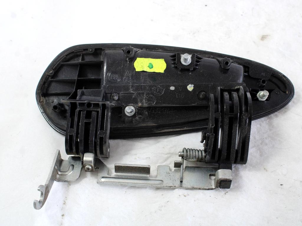 ZUNANJA KLJUKA SPREDNJA DESNA VRATA OEM N. 735498777 ORIGINAL REZERVNI DEL FIAT PUNTO EVO 199 (2009 - 2012)  BENZINA/METANO LETNIK 2010