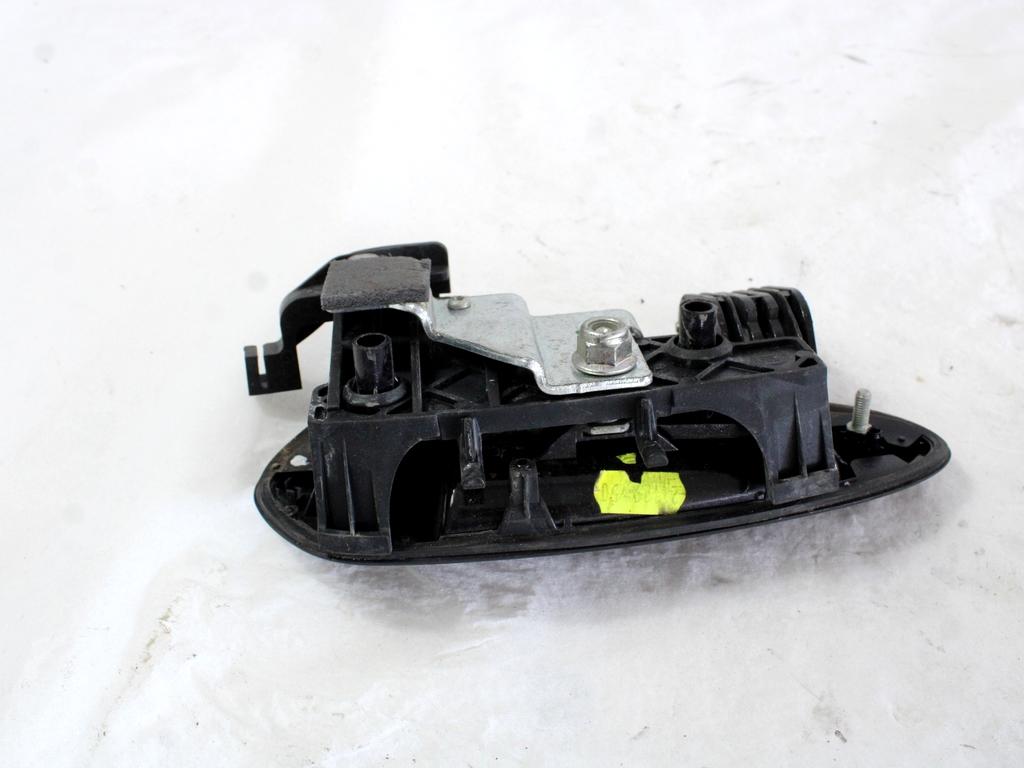 ZUNANJA KLJUKA ZADNJA LEVA VRATA OEM N. 735471439 ORIGINAL REZERVNI DEL FIAT PUNTO EVO 199 (2009 - 2012)  BENZINA/METANO LETNIK 2010