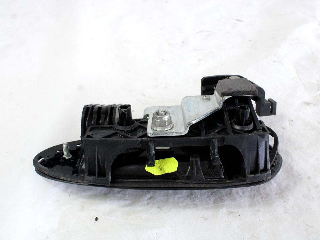 ZUNANJA KLJUKA ZADNJA DESNA VRATA OEM N. 735471440 ORIGINAL REZERVNI DEL FIAT PUNTO EVO 199 (2009 - 2012)  BENZINA/METANO LETNIK 2010