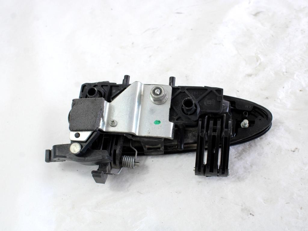 ZUNANJA KLJUKA ZADNJA DESNA VRATA OEM N. 735471440 ORIGINAL REZERVNI DEL FIAT PUNTO EVO 199 (2009 - 2012)  BENZINA/METANO LETNIK 2010