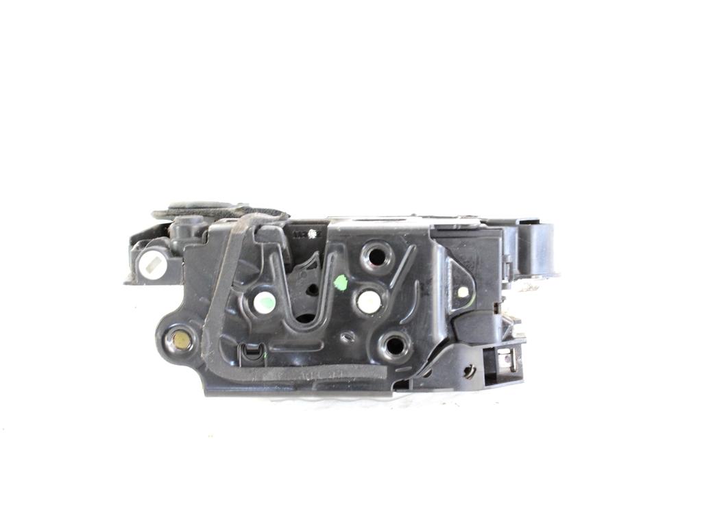 CENTRALNA KLJUCAVNICA ZADJIH LEVIH VRAT OEM N. 6R4839015 ORIGINAL REZERVNI DEL VOLKSWAGEN POLO 6R1 6C1 (06/2009 - 02/2014) DIESEL LETNIK 2011