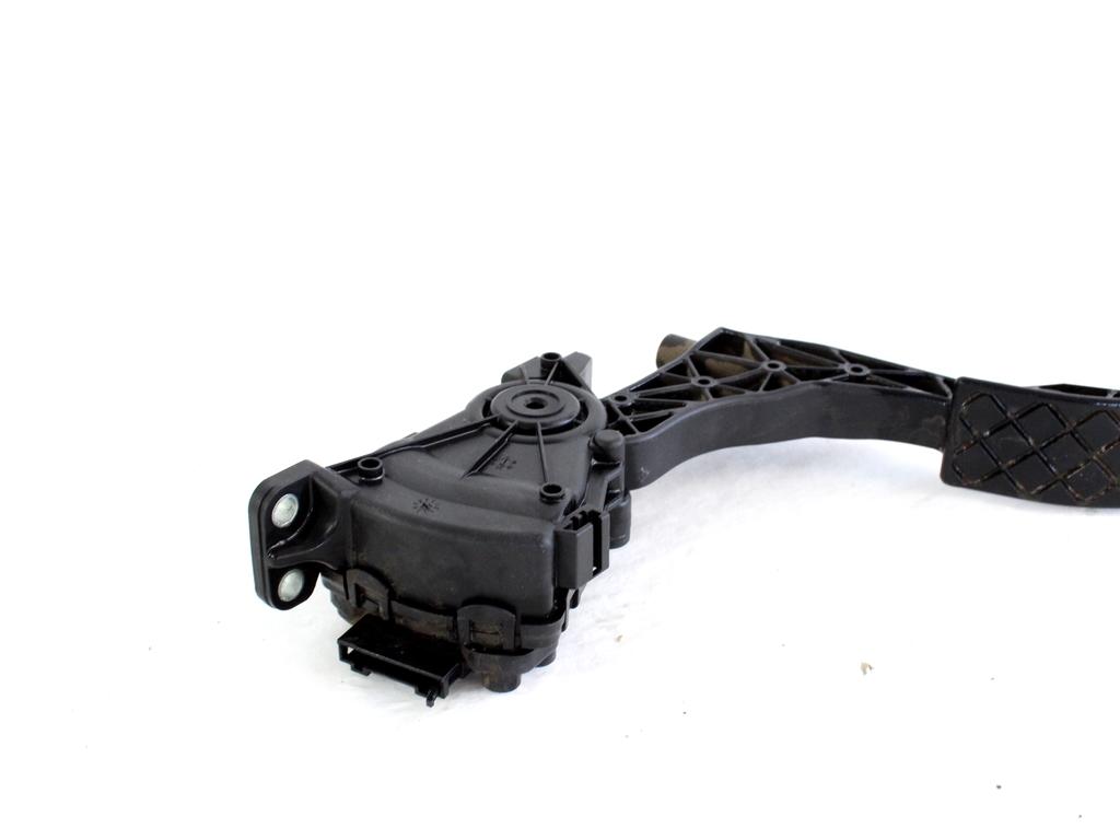 PEDALI OEM N. 6Q1721503M ORIGINAL REZERVNI DEL VOLKSWAGEN POLO 6R1 6C1 (06/2009 - 02/2014) DIESEL LETNIK 2011