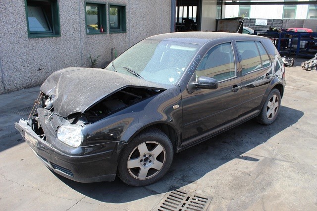 VOLKSWAGEN GOLF 4 1.6 B 74KW 5M 5P (1998) RICAMBI IN MAGAZZINO