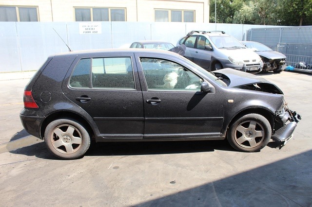 VOLKSWAGEN GOLF 4 1.6 B 74KW 5M 5P (1998) RICAMBI IN MAGAZZINO