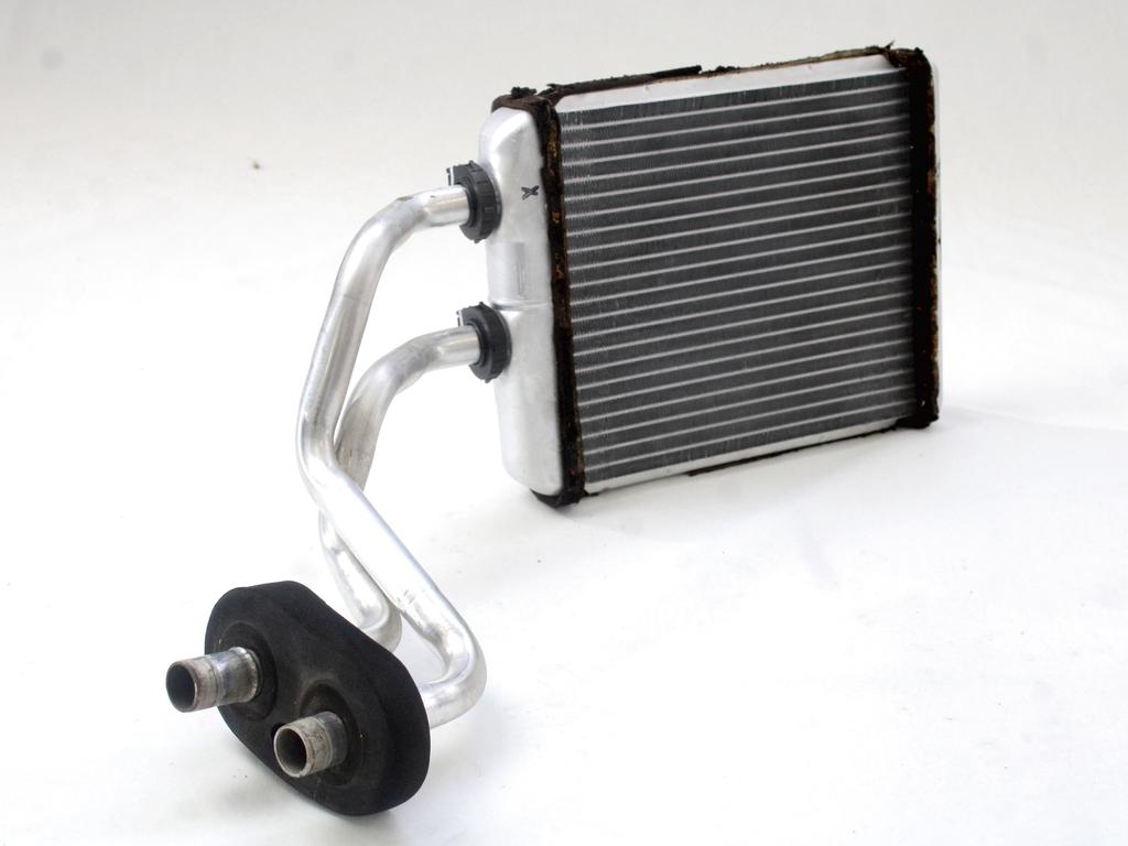 GRELEC RADIATORJA OEM N. 52470237 ORIGINAL REZERVNI DEL OPEL ASTRA H A04 L48,L08,L35,L67 5P/3P/SW (2004 - 2007) DIESEL LETNIK 2005