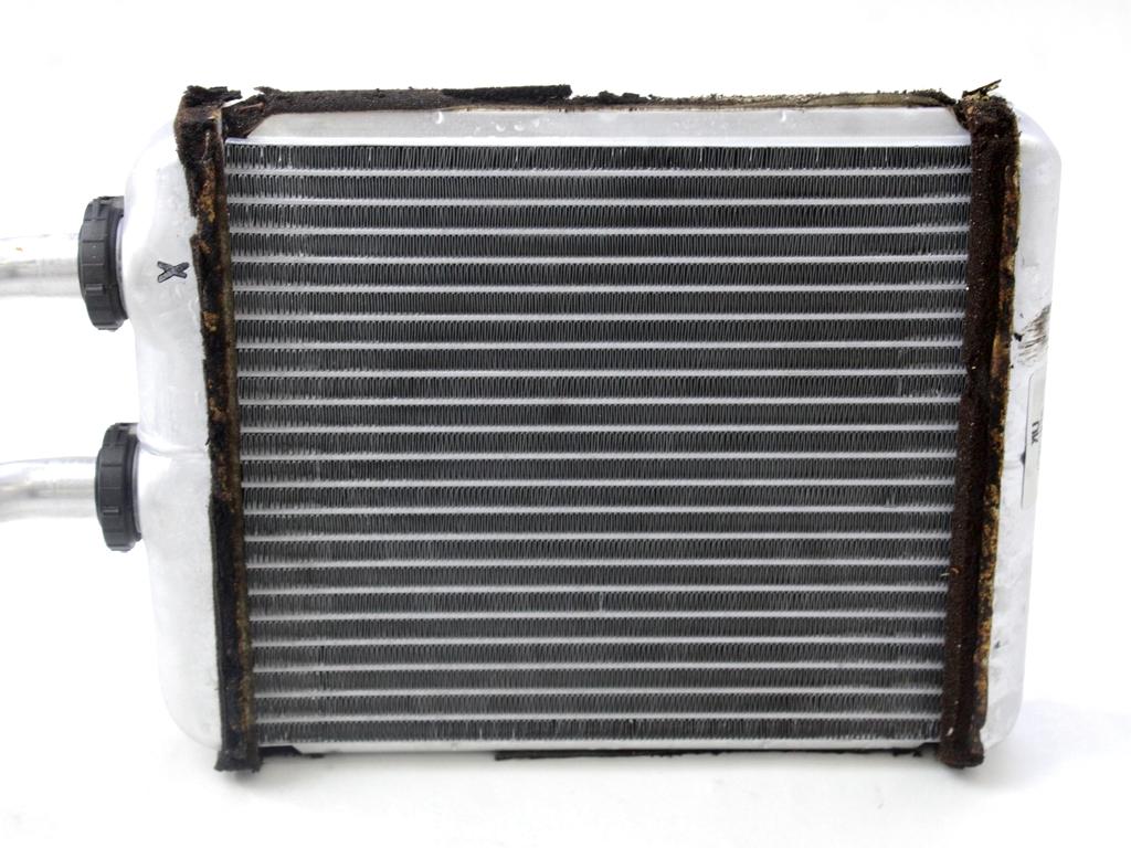 GRELEC RADIATORJA OEM N. 52470237 ORIGINAL REZERVNI DEL OPEL ASTRA H A04 L48,L08,L35,L67 5P/3P/SW (2004 - 2007) DIESEL LETNIK 2005