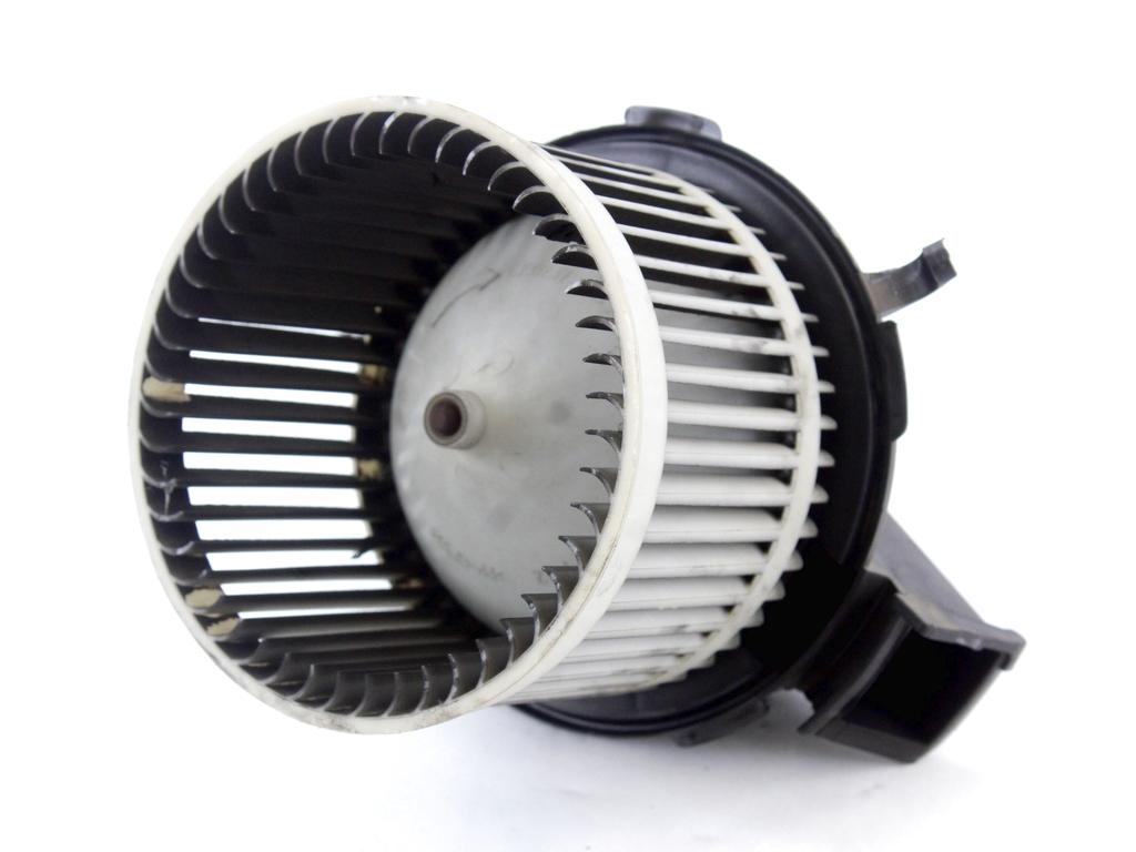 VENTILATOR  KABINE  OEM N. 77365525 ORIGINAL REZERVNI DEL FIAT PANDA 169 R (2009 - 2011) DIESEL LETNIK 2011