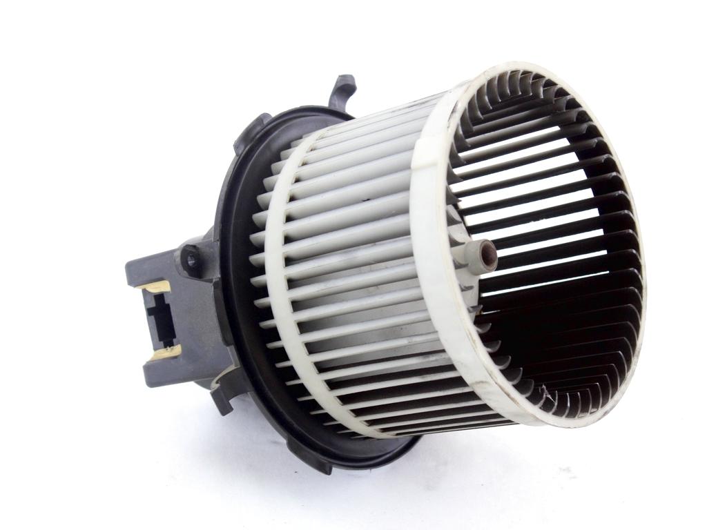 VENTILATOR  KABINE  OEM N. 77365525 ORIGINAL REZERVNI DEL FIAT PANDA 169 R (2009 - 2011) DIESEL LETNIK 2011