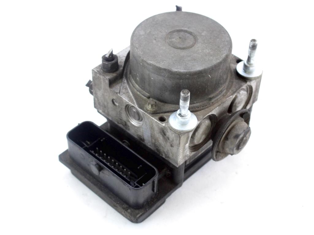 ABS AGREGAT S PUMPO OEM N. 51799595 ORIGINAL REZERVNI DEL FIAT PANDA 169 R (2009 - 2011) DIESEL LETNIK 2011