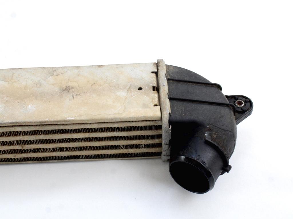 HLADILNIK INTERCOOLER OEM N. 46849068 ORIGINAL REZERVNI DEL FIAT DOBLO 223 MK1 R (2005 - 2009) DIESEL LETNIK 2008