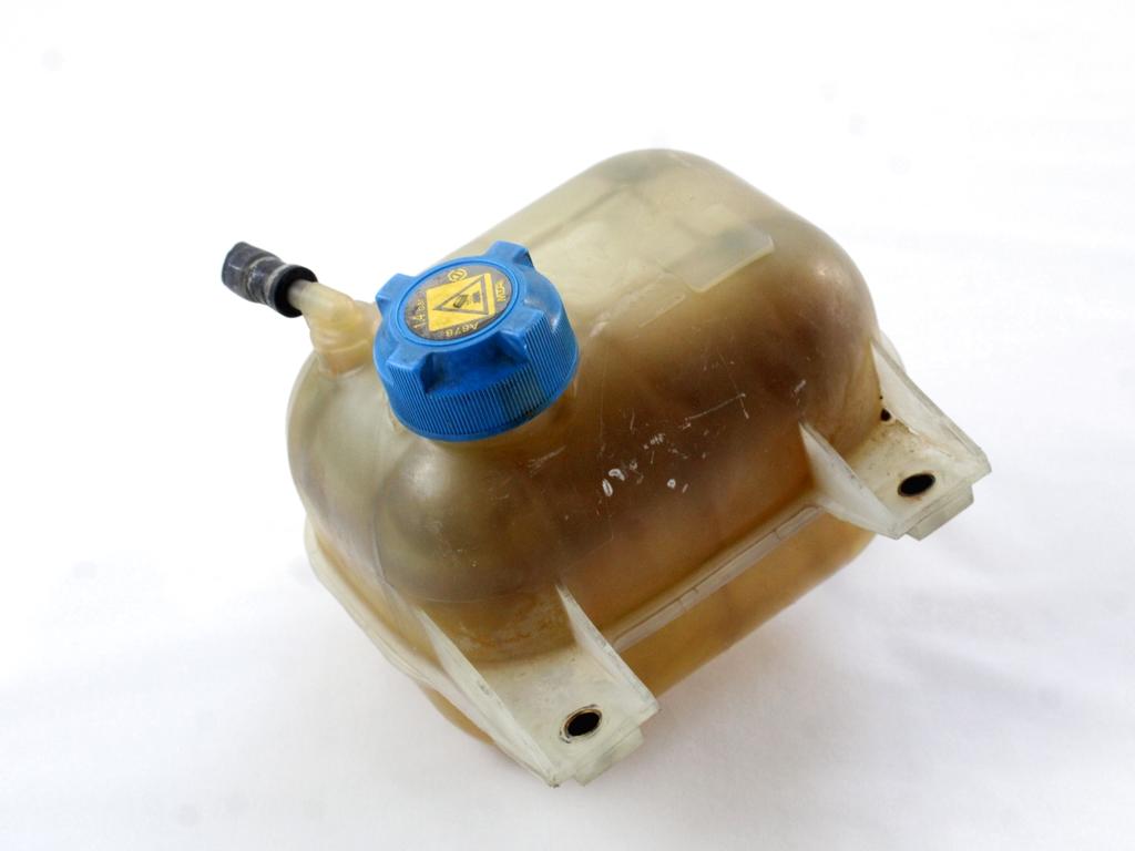 HLADILNA VODA ZA RADIJATORJE OEM N. 51891028 ORIGINAL REZERVNI DEL FIAT DOBLO 223 MK1 R (2005 - 2009) DIESEL LETNIK 2008