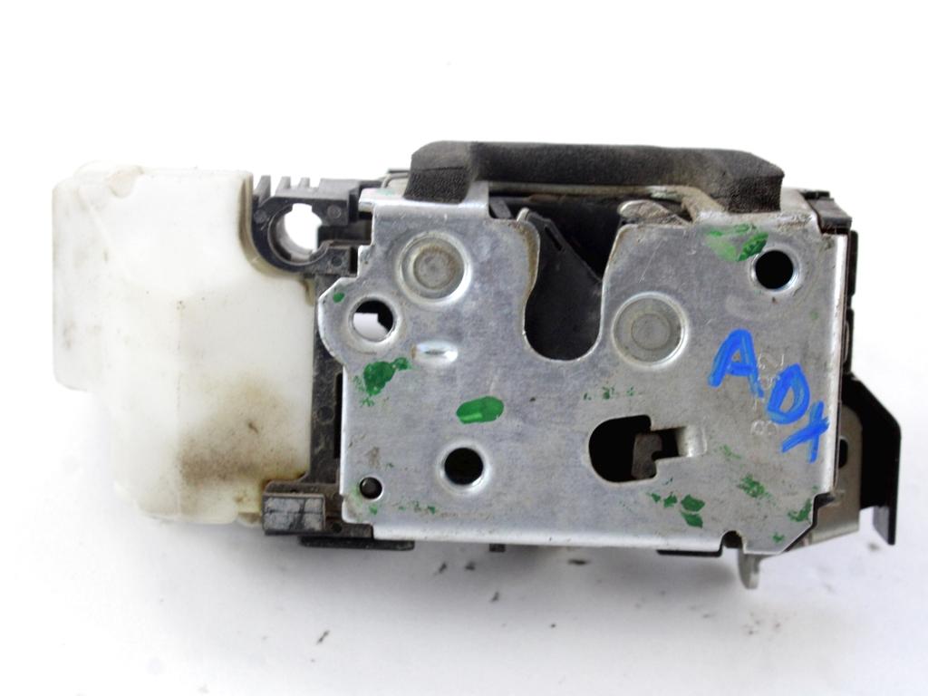 CENTRALNI ZAKLEP SPREDNJIH VRAT  OEM N. 51843470 ORIGINAL REZERVNI DEL FIAT DOBLO 223 MK1 R (2005 - 2009) DIESEL LETNIK 2008