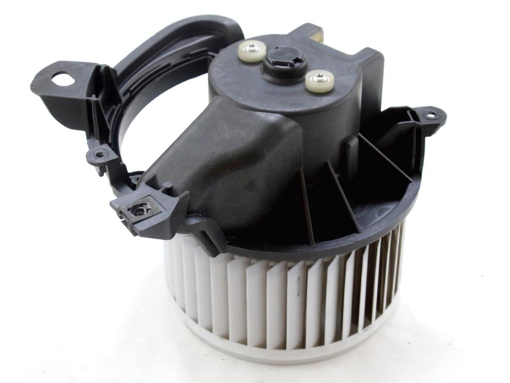 VENTILATOR  KABINE  OEM N. 77365038 ORIGINAL REZERVNI DEL ALFA ROMEO MITO 955 (2008 - 2018) BENZINA LETNIK 2009