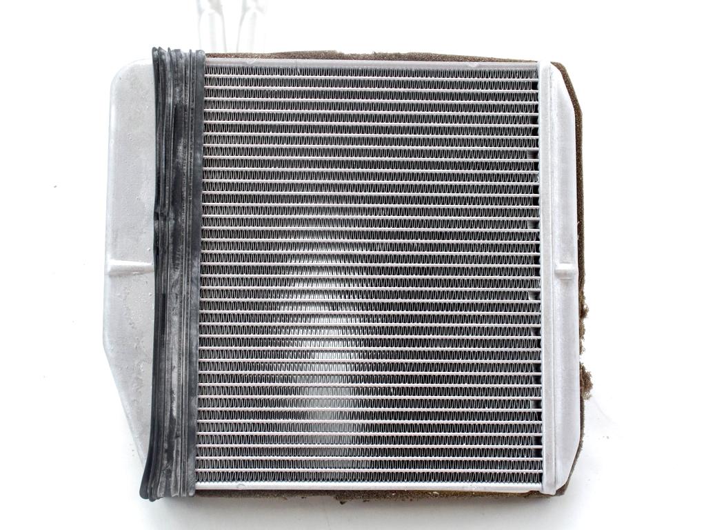 GRELEC RADIATORJA OEM N. 77365032 ORIGINAL REZERVNI DEL ALFA ROMEO MITO 955 (2008 - 2018) BENZINA LETNIK 2009