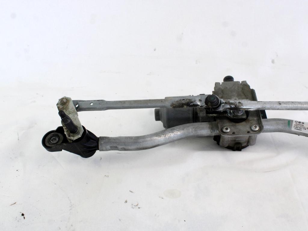 MOTORCEK PREDNJIH BRISALCEV OEM N. 50509396 ORIGINAL REZERVNI DEL ALFA ROMEO GIULIETTA 940 (2010 - 2020) DIESEL LETNIK 2012