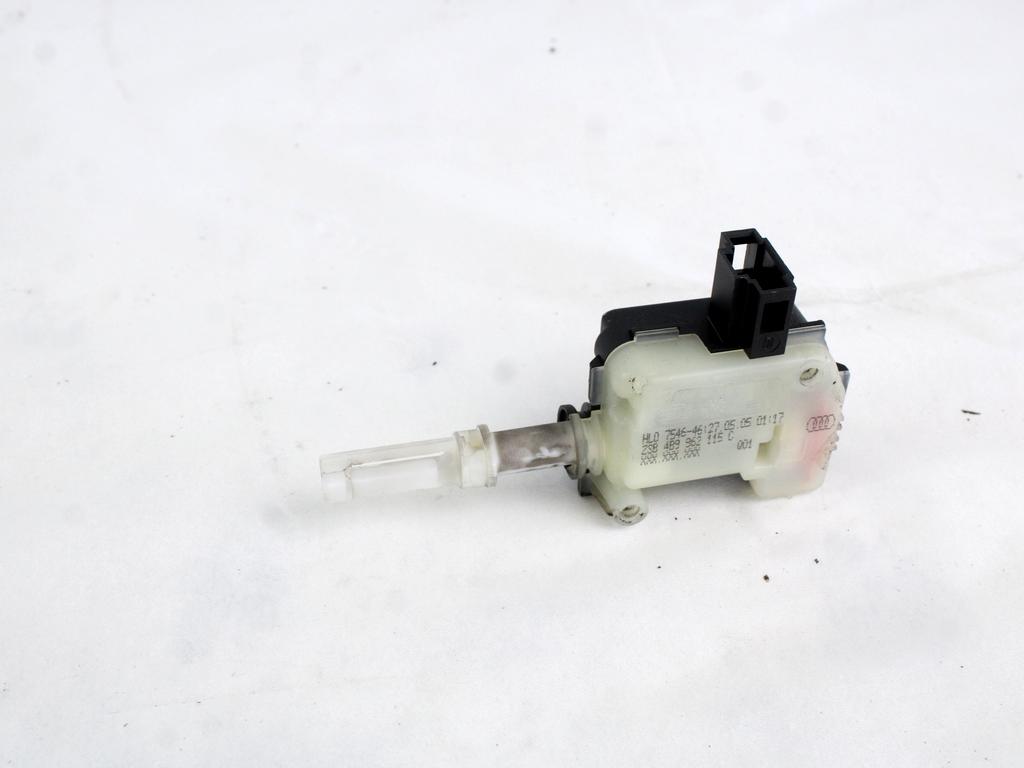 ZAKLEPANJE PRTLJA?NIH VRAT  OEM N. 4B9962115C ORIGINAL REZERVNI DEL AUDI A3 MK2 8P 8PA 8P1 (2003 - 2008)DIESEL LETNIK 2005