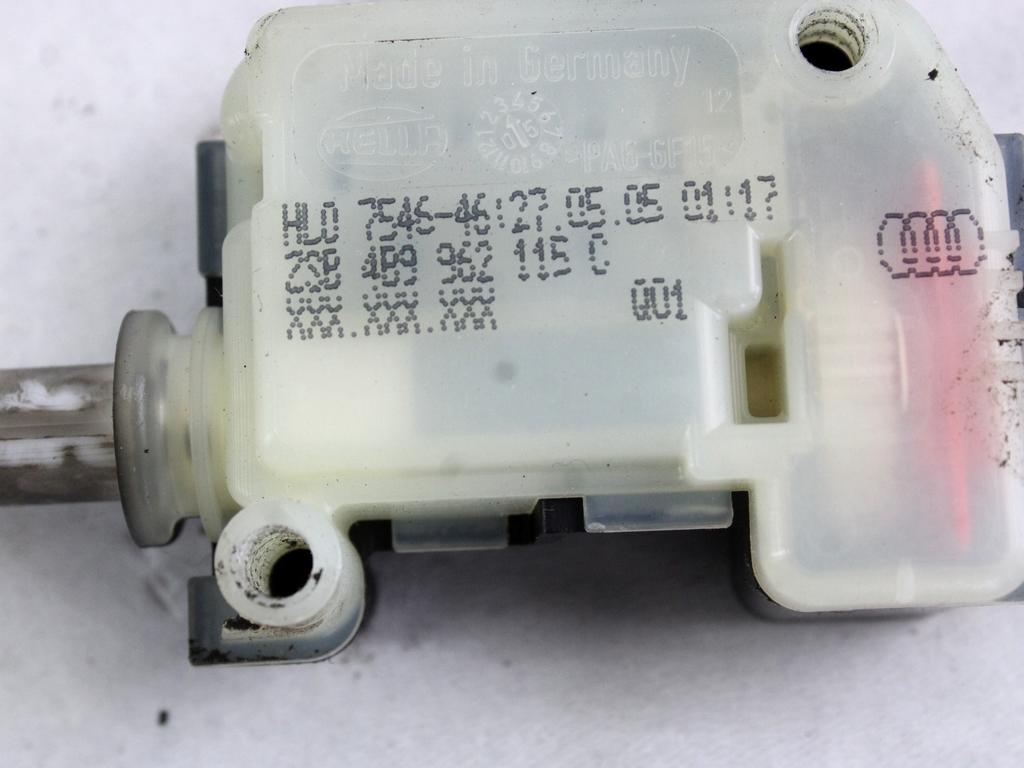 ZAKLEPANJE PRTLJA?NIH VRAT  OEM N. 4B9962115C ORIGINAL REZERVNI DEL AUDI A3 MK2 8P 8PA 8P1 (2003 - 2008)DIESEL LETNIK 2005