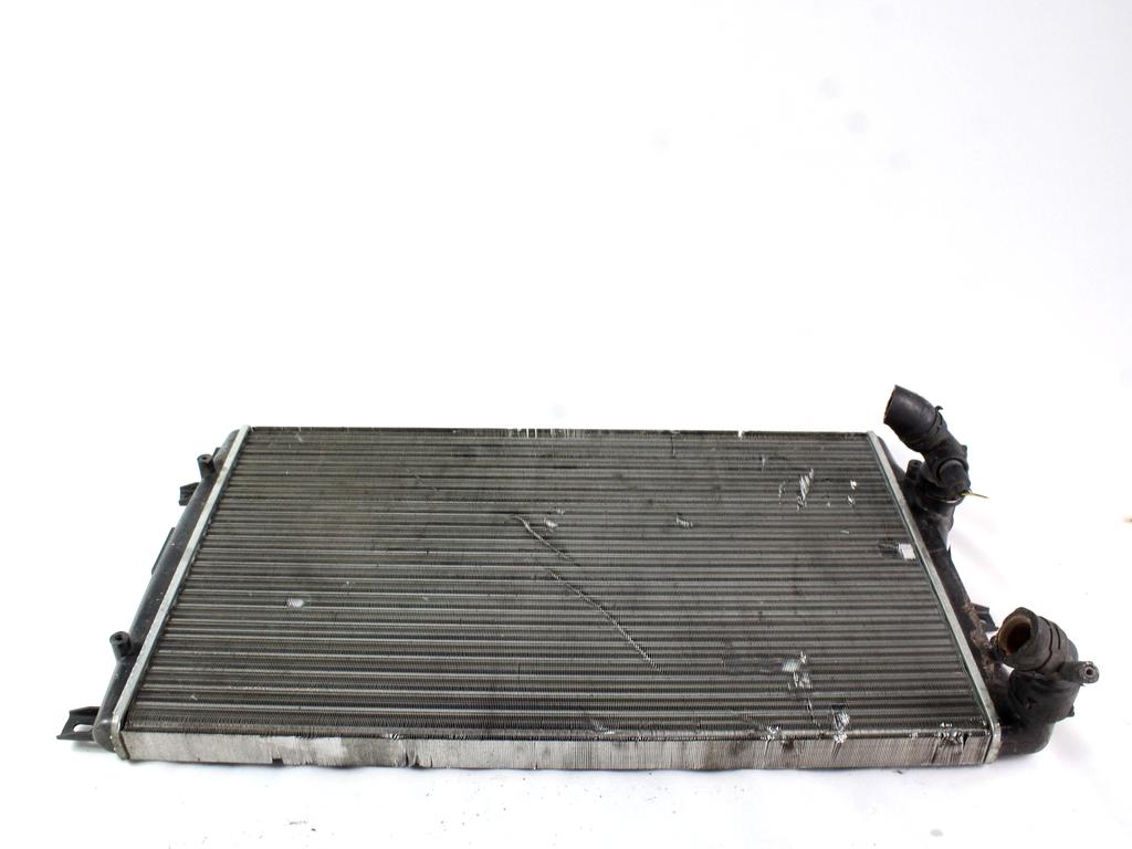 RADIATOR VODE OEM N. 732872 ORIGINAL REZERVNI DEL AUDI A3 MK2 8P 8PA 8P1 (2003 - 2008)DIESEL LETNIK 2005