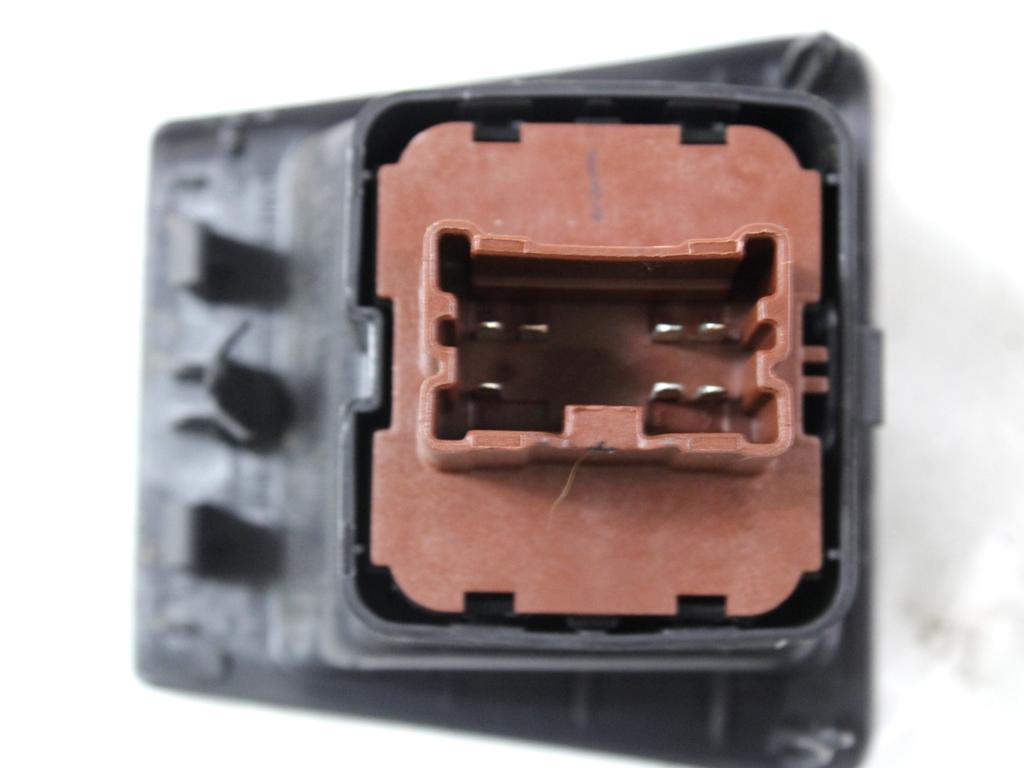 STIKALO SPREDNJIH LEVIH SIP OEM N. 254111342R ORIGINAL REZERVNI DEL DACIA SANDERO / SANDERO STEPWAY MK2 (2012 - 2016) BENZINA/GPL LETNIK 2015