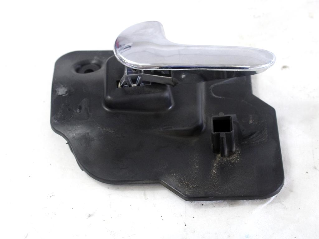 NOTRANJA KLJUKA  OEM N. 13121858 ORIGINAL REZERVNI DEL OPEL MERIVA A X03 R (2006 - 2010) BENZINA LETNIK 2008