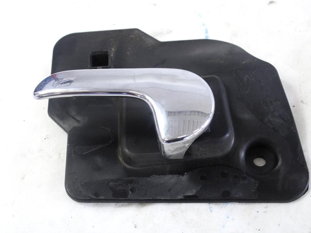 NOTRANJA KLJUKA  OEM N. 13121858 ORIGINAL REZERVNI DEL OPEL MERIVA A X03 R (2006 - 2010) BENZINA LETNIK 2008