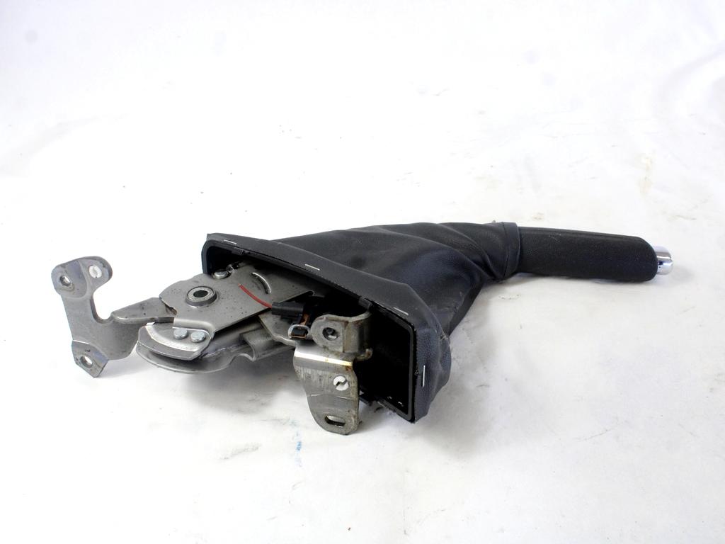 OEM N. 13138924 ORIGINAL REZERVNI DEL OPEL MERIVA A X03 R (2006 - 2010) BENZINA LETNIK 2008