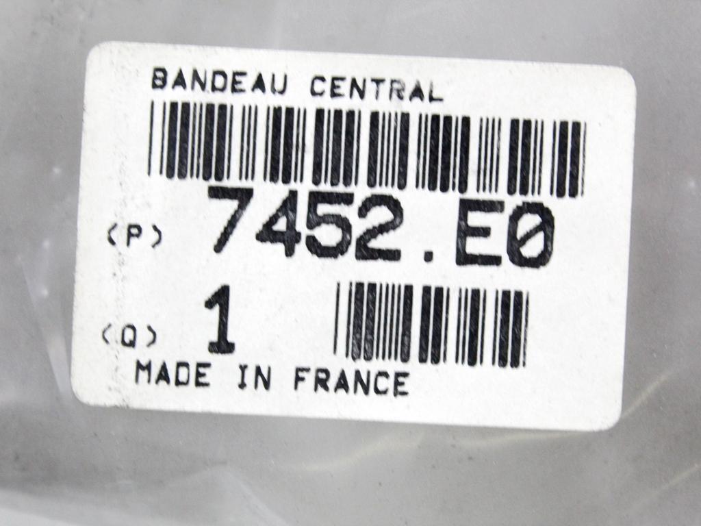 OKRASNI PROFILI SPREDNJEGA ODBIJACA  OEM N. 7452 ORIGINAL REZERVNI DEL CITROEN XSARA (1997 - 2000)BENZINA LETNIK 2000