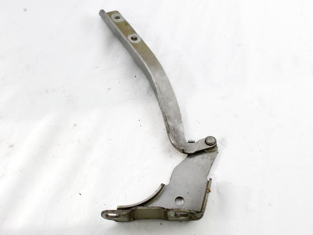 PANTI POKROVA MOTORJA OEM N. 51761348 ORIGINAL REZERVNI DEL FIAT GRANDE PUNTO 199 (2005 - 2012) DIESEL LETNIK 2006