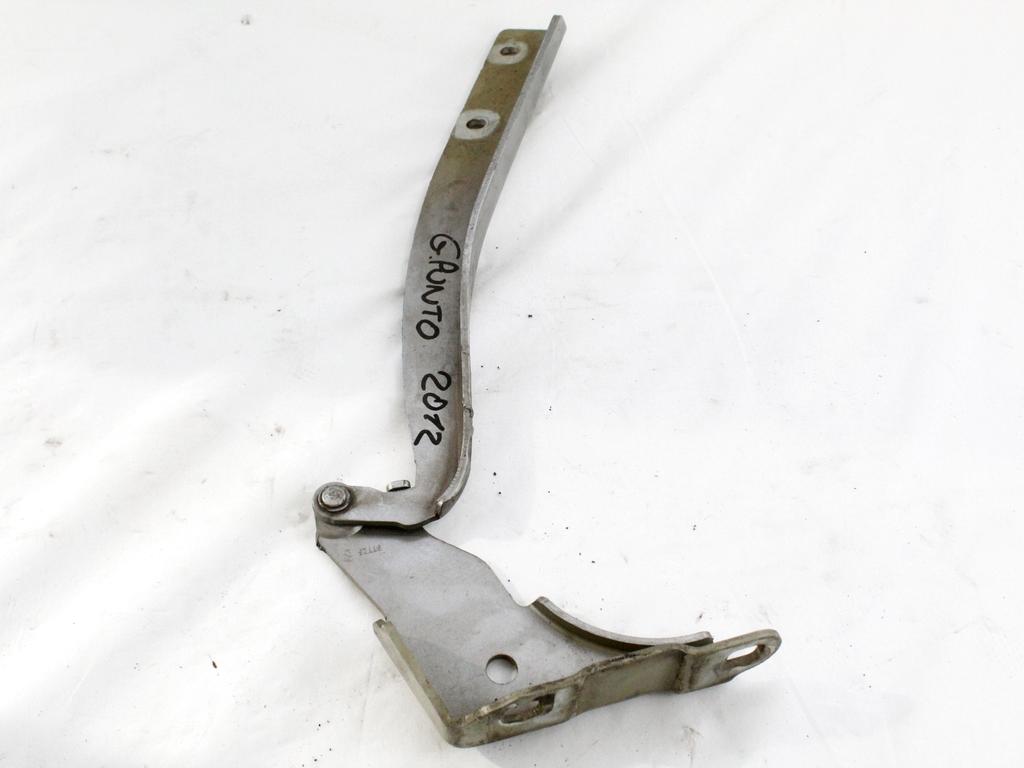 PANTI POKROVA MOTORJA OEM N. 51761347 ORIGINAL REZERVNI DEL FIAT GRANDE PUNTO 199 (2005 - 2012) DIESEL LETNIK 2006