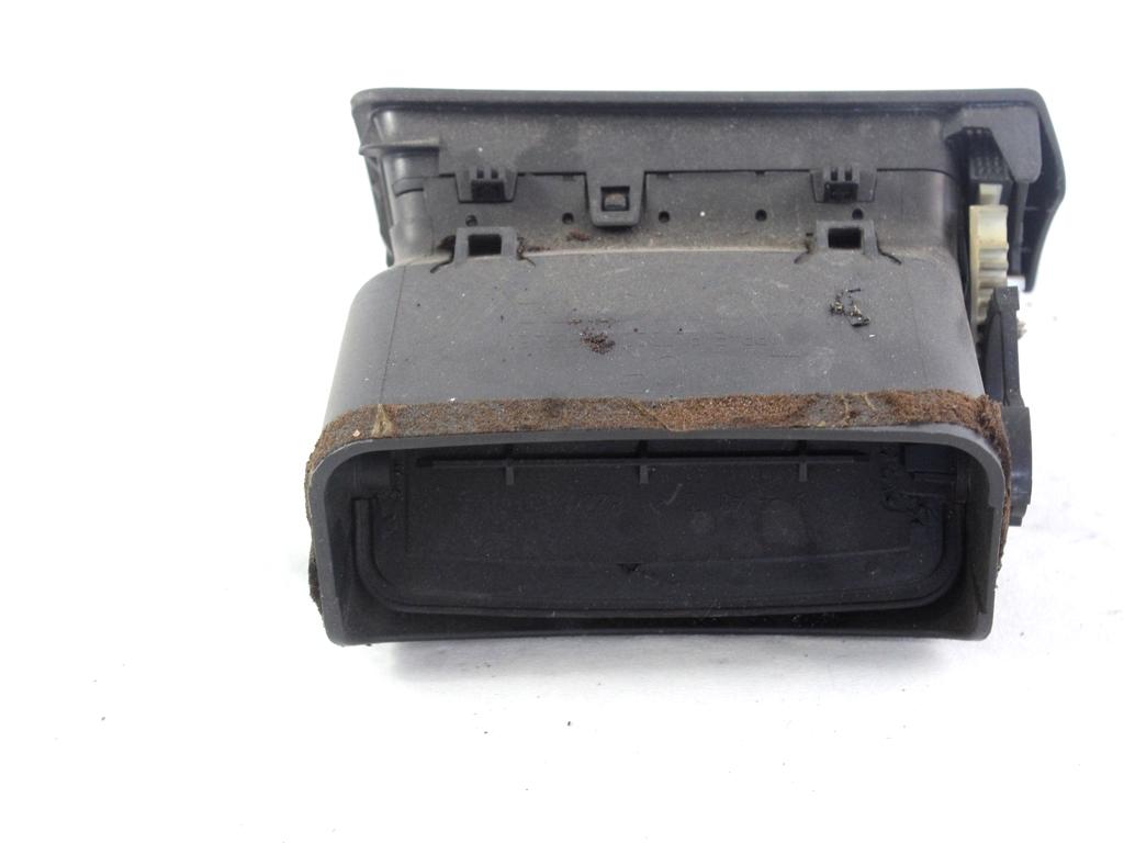 ODVOD ZRAKA OEM N. 5566002040B0 ORIGINAL REZERVNI DEL TOYOTA COROLLA E12 (2000 - 2006) DIESEL LETNIK 2005