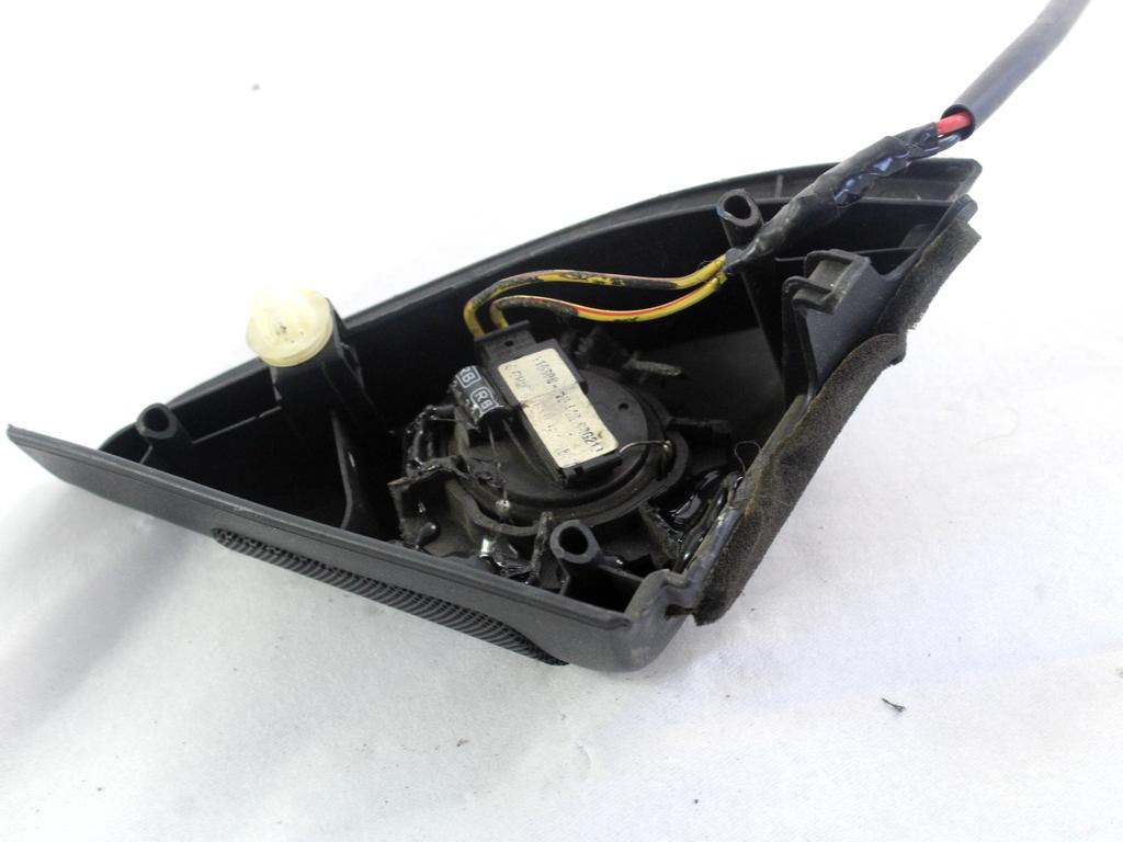 ZVOCNIKI OEM N. 67491-12480 ORIGINAL REZERVNI DEL TOYOTA COROLLA E12 (2000 - 2006) DIESEL LETNIK 2005